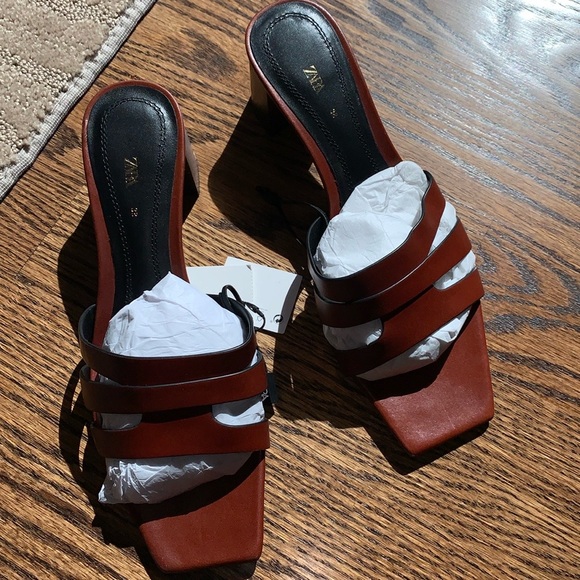 Zara Leather Mules Sandals - Picture 12 of 15
